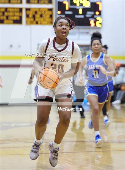 Thumbnail 3 in Lake View vs. Lumberton (2023 Robeson County Shootout) photogallery.