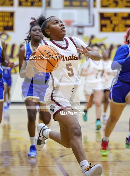 Thumbnail 1 in Lake View vs. Lumberton (2023 Robeson County Shootout) photogallery.