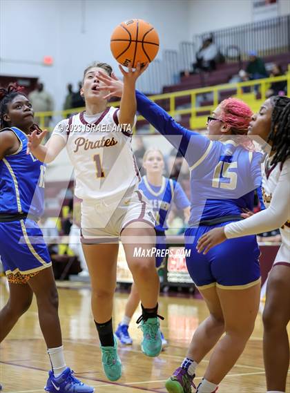 Thumbnail 1 in Lake View vs. Lumberton (2023 Robeson County Shootout) photogallery.