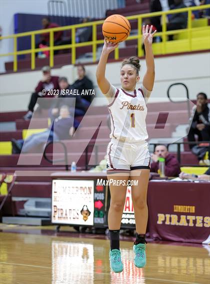 Thumbnail 2 in Lake View vs. Lumberton (2023 Robeson County Shootout) photogallery.