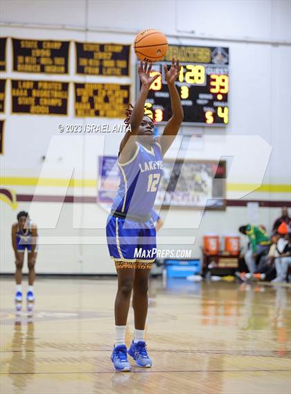 Thumbnail 3 in Lake View vs. Lumberton (2023 Robeson County Shootout) photogallery.