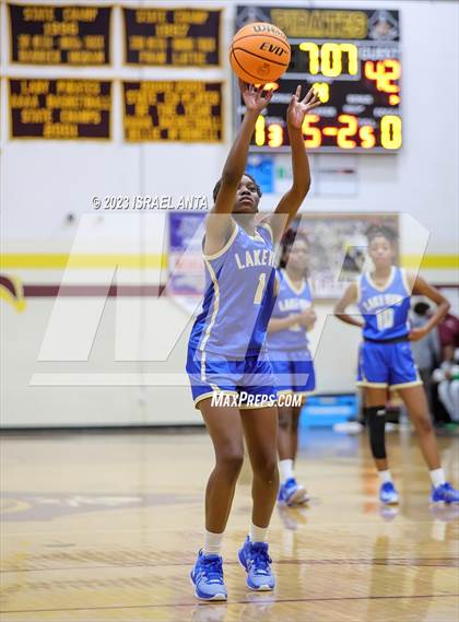 Thumbnail 2 in Lake View vs. Lumberton (2023 Robeson County Shootout) photogallery.