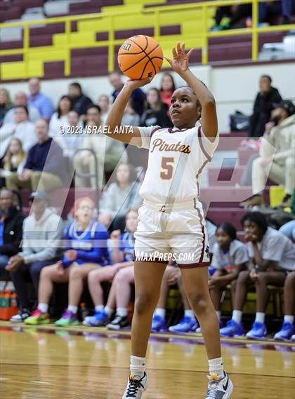 Thumbnail 2 in Lake View vs. Lumberton (2023 Robeson County Shootout) photogallery.