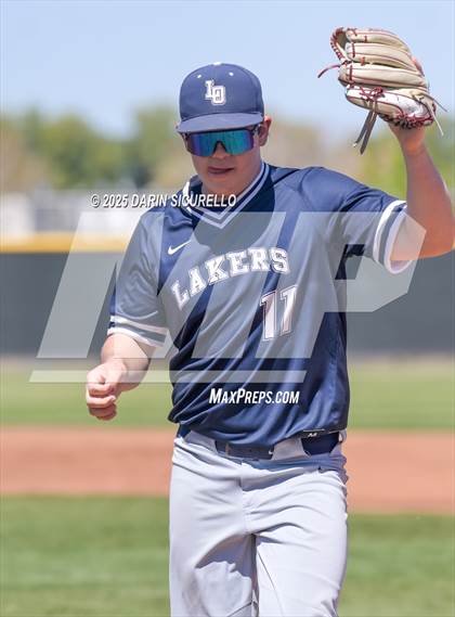 Thumbnail 2 in Wooster vs. Lake Oswego (Coach Bob Invitational) photogallery.