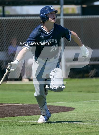 Thumbnail 2 in Wooster vs. Lake Oswego (Coach Bob Invitational) photogallery.