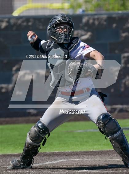 Thumbnail 1 in Wooster vs. Lake Oswego (Coach Bob Invitational) photogallery.