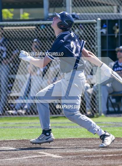 Thumbnail 1 in Wooster vs. Lake Oswego (Coach Bob Invitational) photogallery.