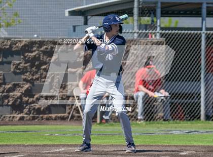 Thumbnail 1 in Wooster vs. Lake Oswego (Coach Bob Invitational) photogallery.