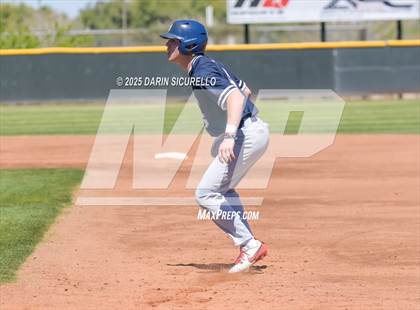 Thumbnail 1 in Wooster vs. Lake Oswego (Coach Bob Invitational) photogallery.