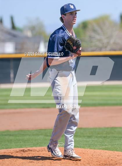 Thumbnail 2 in Wooster vs. Lake Oswego (Coach Bob Invitational) photogallery.