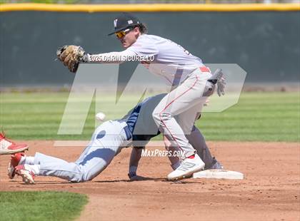 Thumbnail 3 in Wooster vs. Lake Oswego (Coach Bob Invitational) photogallery.