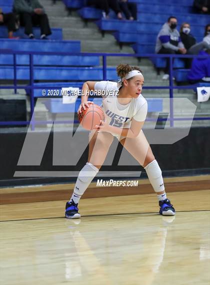 Thumbnail 1 in Prosper @ Plano West photogallery.