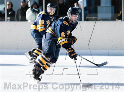 Thumbnail 3 in Holt vs. Fort Zumwalt West (St. Louis Winter Classic) photogallery.