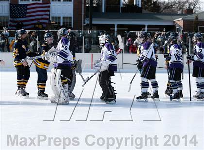 Thumbnail 2 in Holt vs. Fort Zumwalt West (St. Louis Winter Classic) photogallery.