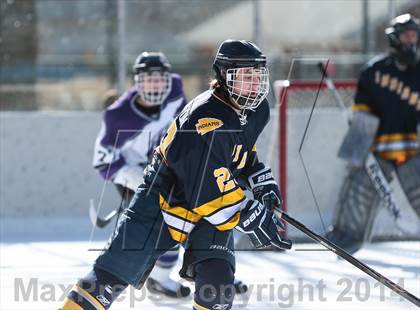 Thumbnail 1 in Holt vs. Fort Zumwalt West (St. Louis Winter Classic) photogallery.