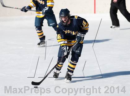 Thumbnail 3 in Holt vs. Fort Zumwalt West (St. Louis Winter Classic) photogallery.