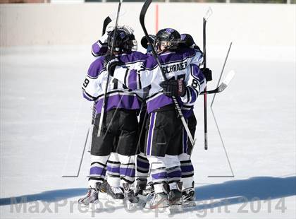 Thumbnail 3 in Holt vs. Fort Zumwalt West (St. Louis Winter Classic) photogallery.