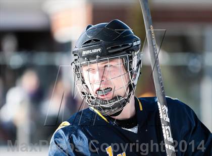 Thumbnail 1 in Holt vs. Fort Zumwalt West (St. Louis Winter Classic) photogallery.