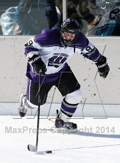 Thumbnail 3 in Holt vs. Fort Zumwalt West (St. Louis Winter Classic) photogallery.