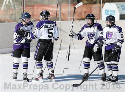 Thumbnail 2 in Holt vs. Fort Zumwalt West (St. Louis Winter Classic) photogallery.