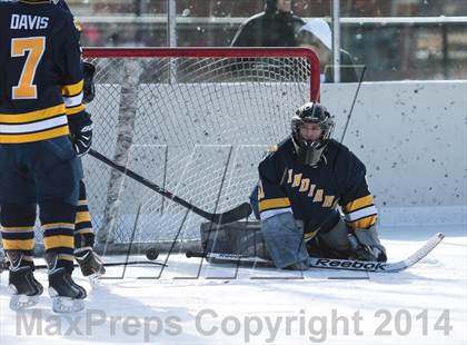 Thumbnail 2 in Holt vs. Fort Zumwalt West (St. Louis Winter Classic) photogallery.