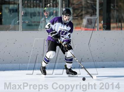 Thumbnail 1 in Holt vs. Fort Zumwalt West (St. Louis Winter Classic) photogallery.