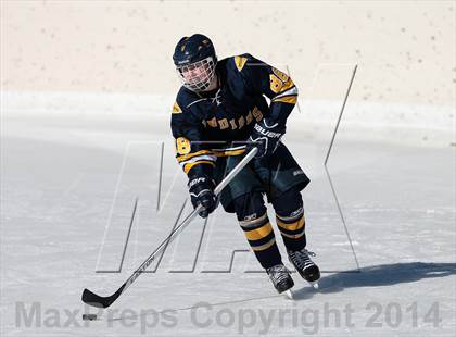 Thumbnail 2 in Holt vs. Fort Zumwalt West (St. Louis Winter Classic) photogallery.