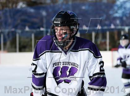 Thumbnail 1 in Holt vs. Fort Zumwalt West (St. Louis Winter Classic) photogallery.