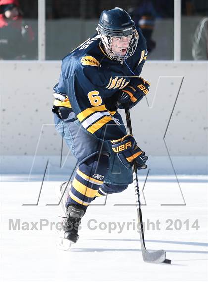 Thumbnail 3 in Holt vs. Fort Zumwalt West (St. Louis Winter Classic) photogallery.