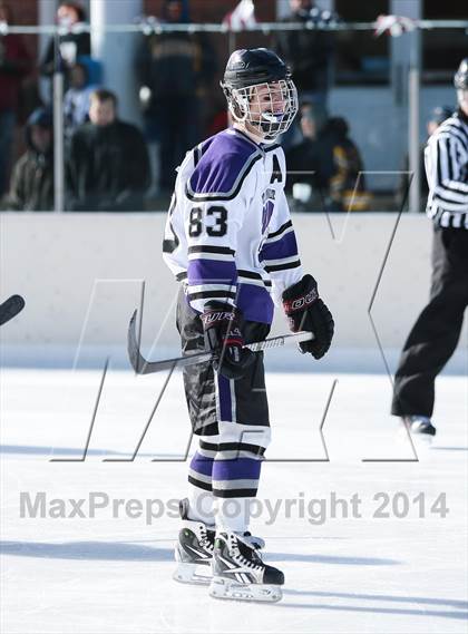 Thumbnail 2 in Holt vs. Fort Zumwalt West (St. Louis Winter Classic) photogallery.