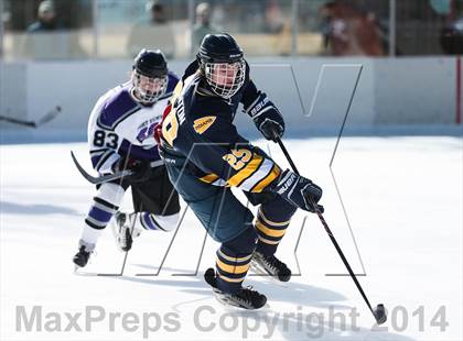 Thumbnail 3 in Holt vs. Fort Zumwalt West (St. Louis Winter Classic) photogallery.