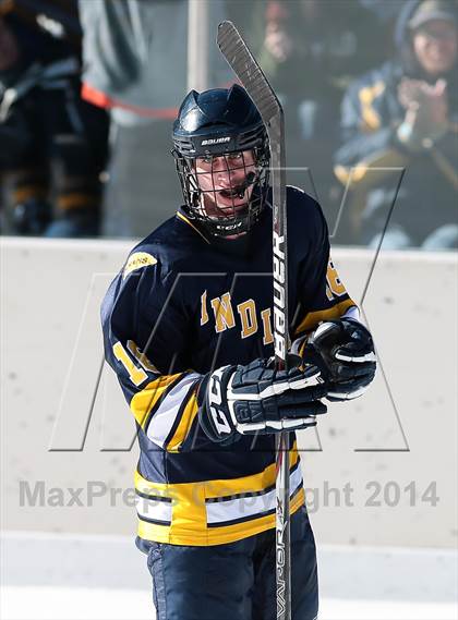 Thumbnail 1 in Holt vs. Fort Zumwalt West (St. Louis Winter Classic) photogallery.