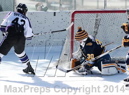 Thumbnail 3 in Holt vs. Fort Zumwalt West (St. Louis Winter Classic) photogallery.