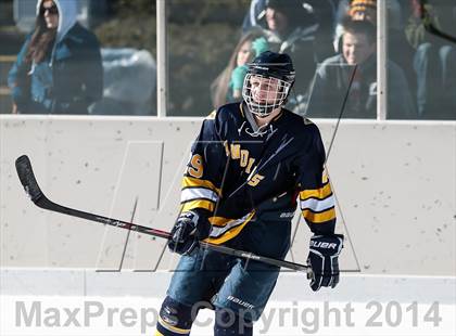 Thumbnail 2 in Holt vs. Fort Zumwalt West (St. Louis Winter Classic) photogallery.