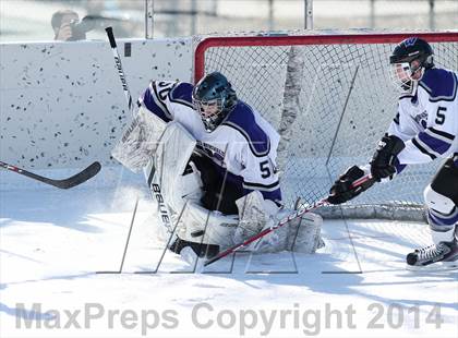 Thumbnail 2 in Holt vs. Fort Zumwalt West (St. Louis Winter Classic) photogallery.