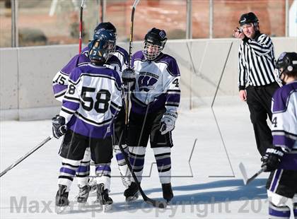 Thumbnail 1 in Holt vs. Fort Zumwalt West (St. Louis Winter Classic) photogallery.