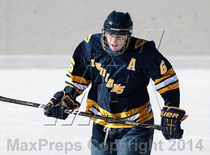 Thumbnail 3 in Holt vs. Fort Zumwalt West (St. Louis Winter Classic) photogallery.