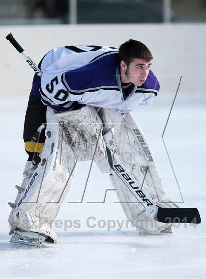 Thumbnail 2 in Holt vs. Fort Zumwalt West (St. Louis Winter Classic) photogallery.