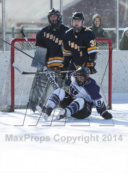 Thumbnail 1 in Holt vs. Fort Zumwalt West (St. Louis Winter Classic) photogallery.