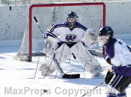Thumbnail 1 in Holt vs. Fort Zumwalt West (St. Louis Winter Classic) photogallery.