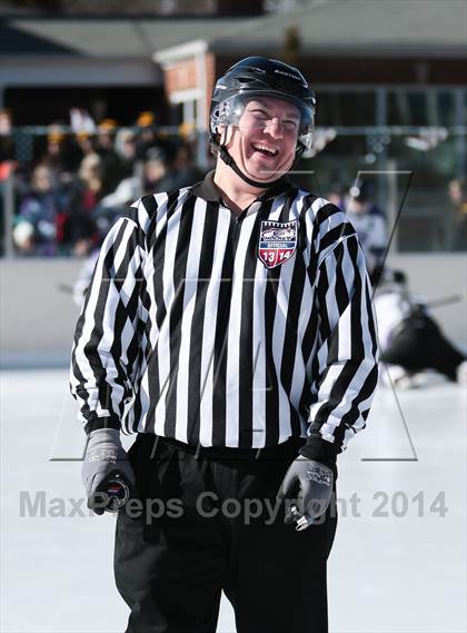 Thumbnail 2 in Holt vs. Fort Zumwalt West (St. Louis Winter Classic) photogallery.