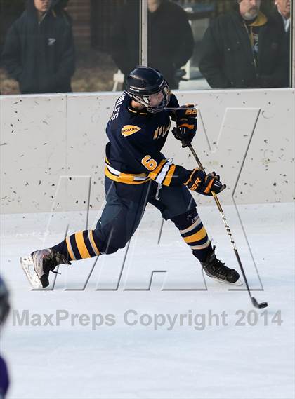 Thumbnail 1 in Holt vs. Fort Zumwalt West (St. Louis Winter Classic) photogallery.