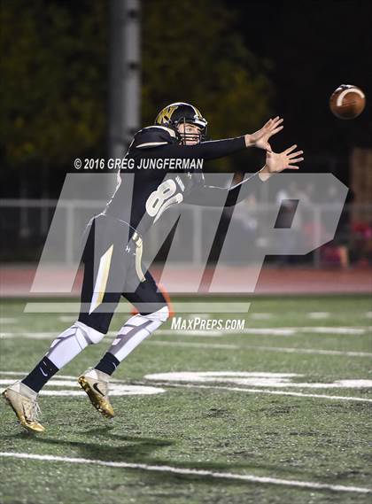 Thumbnail 2 in Granada @ Windsor (CIF NCS D2 Semifinal Playoff) photogallery.