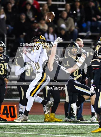 Thumbnail 2 in Granada @ Windsor (CIF NCS D2 Semifinal Playoff) photogallery.