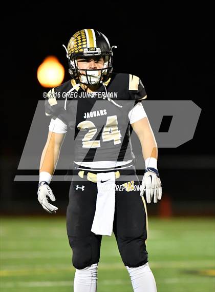 Thumbnail 3 in Granada @ Windsor (CIF NCS D2 Semifinal Playoff) photogallery.