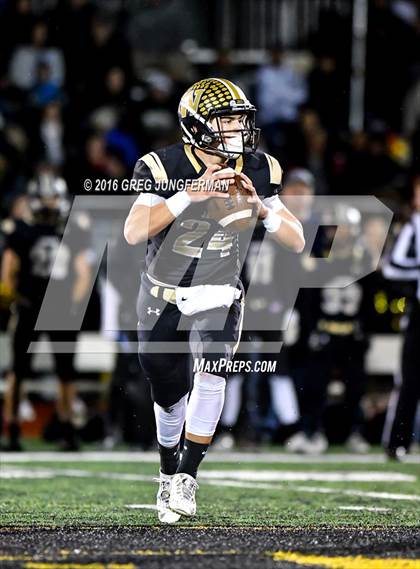 Thumbnail 1 in Granada @ Windsor (CIF NCS D2 Semifinal Playoff) photogallery.