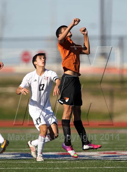 Thumbnail 2 in Round Rock Westwood @ Lake Travis (Georgetown Governor's Cup) photogallery.