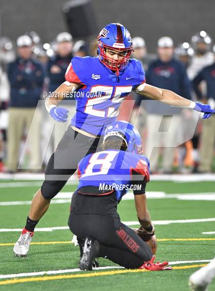 Thumbnail 2 in Liberty vs. Serra (CIF State D1-A Final) photogallery.