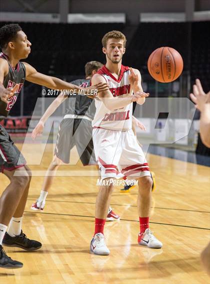 Thumbnail 2 in Prairie vs. Kennedy Catholic photogallery.