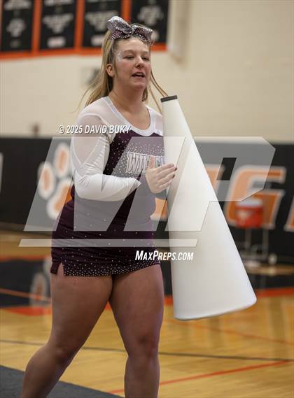 Thumbnail 1 in Warren County (VHSL Class 3B Regional Final) photogallery.